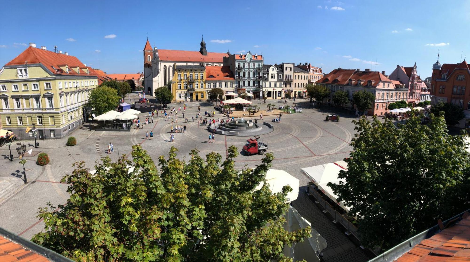 Apartament Aleksandra Gniezno Buitenkant foto